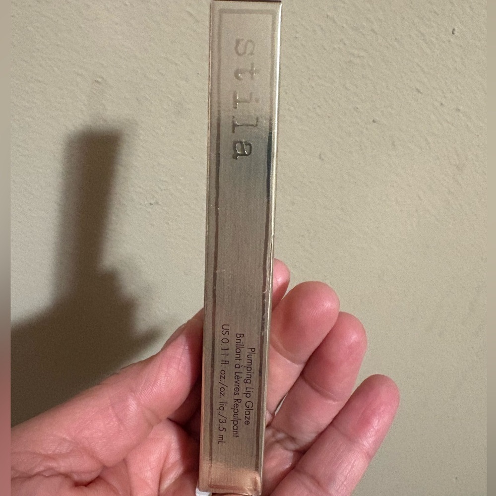 Stila Plumping Lip Glaze - Giovanna Brand New Never Used.